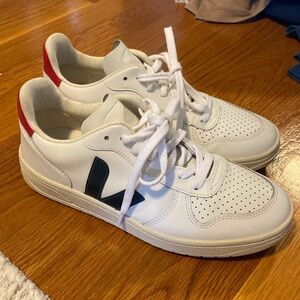 Veja sneakers, size 38